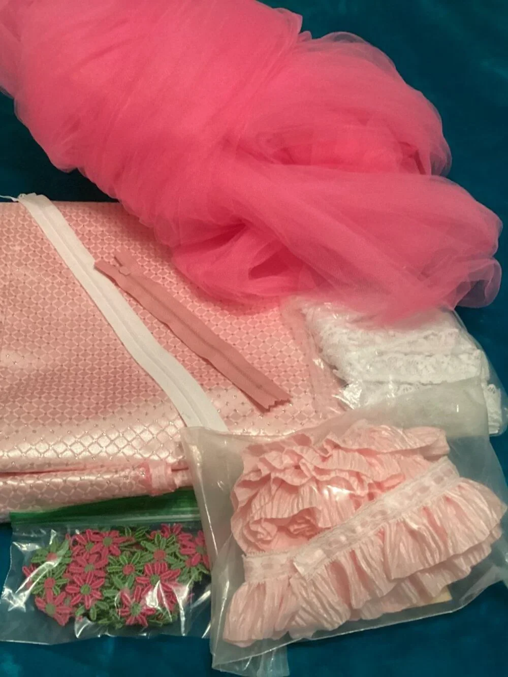 Satin, tulle and lace